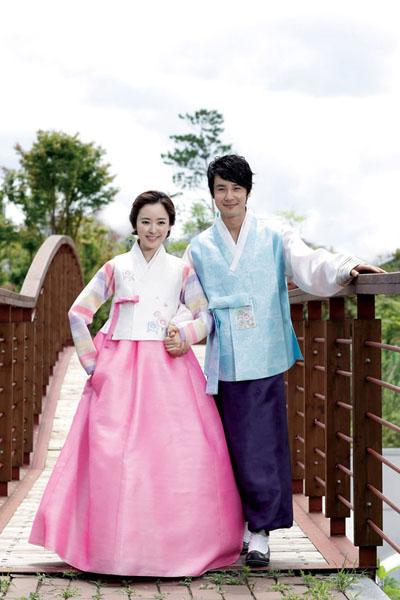 궁전한복 이미지