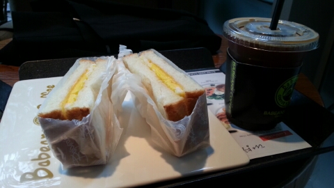 까칠한토스트 이미지
