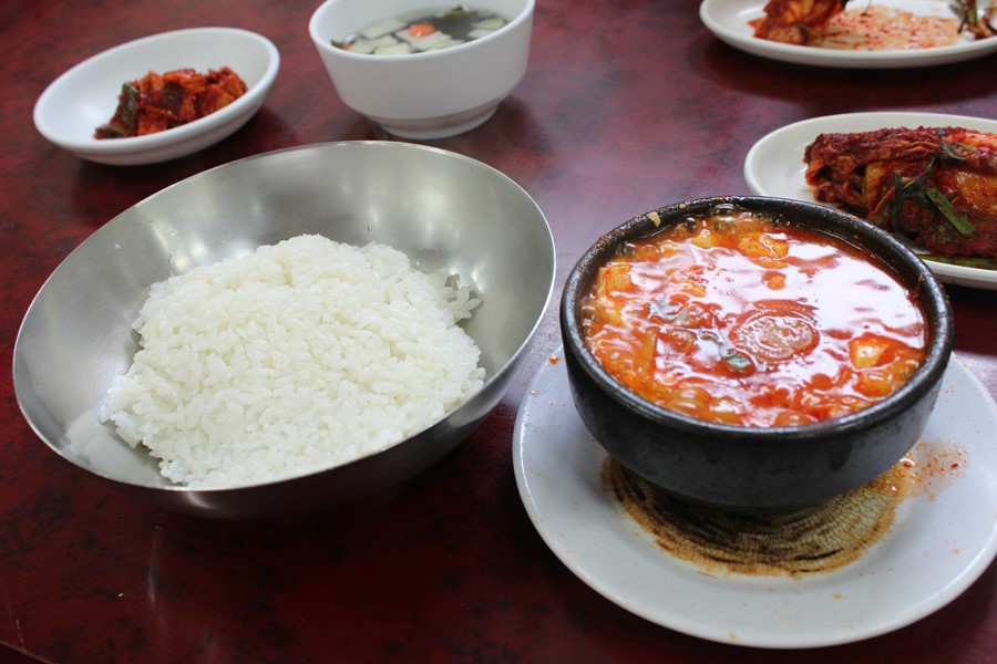 돌고래어묵 이미지