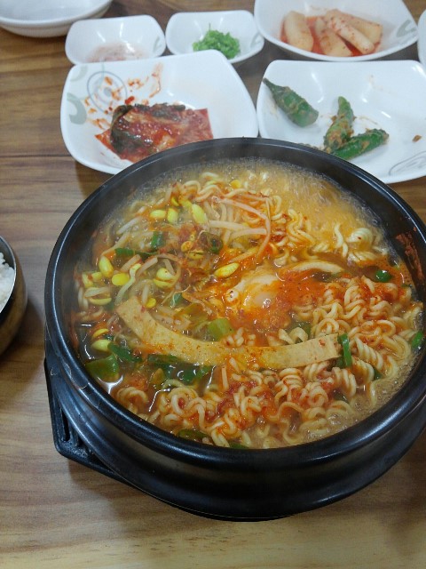 완산골콩나물라면 이미지