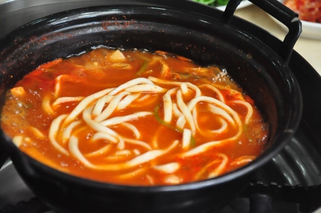 등촌칼국수 이미지