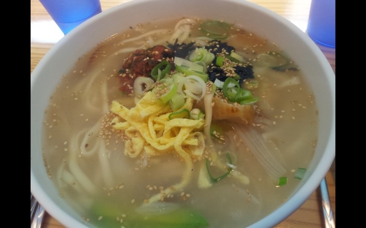 예고집황태칼국수 이미지