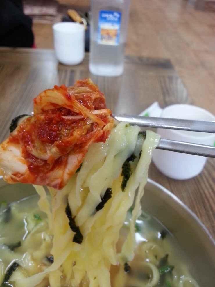 일품칼국수 이미지
