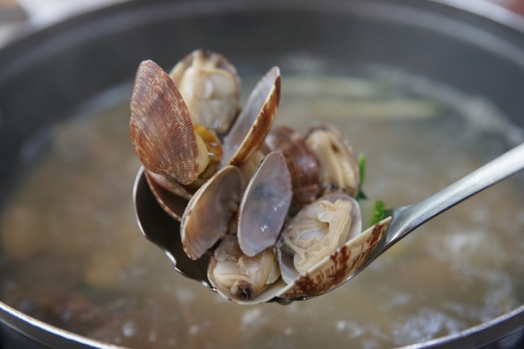 바지락 홍두깨 칼국수 이미지