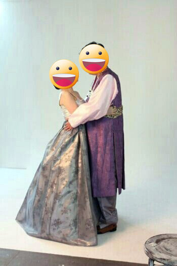 궁전한복 이미지