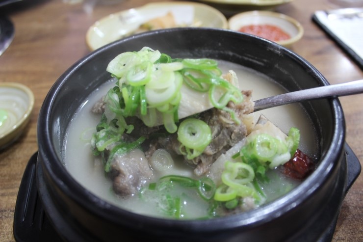한우꼬리곰탕 이미지