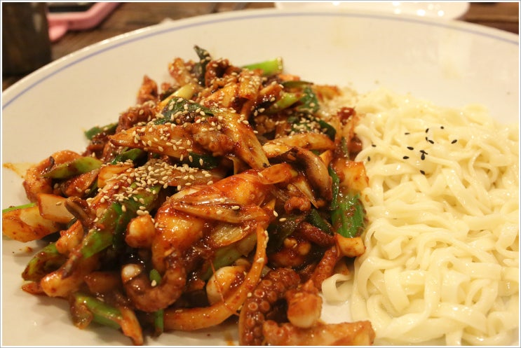 후루룩손칼국수 이미지