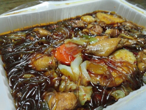 와룡찜닭 이미지