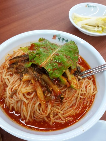 망향비빔국수 이미지