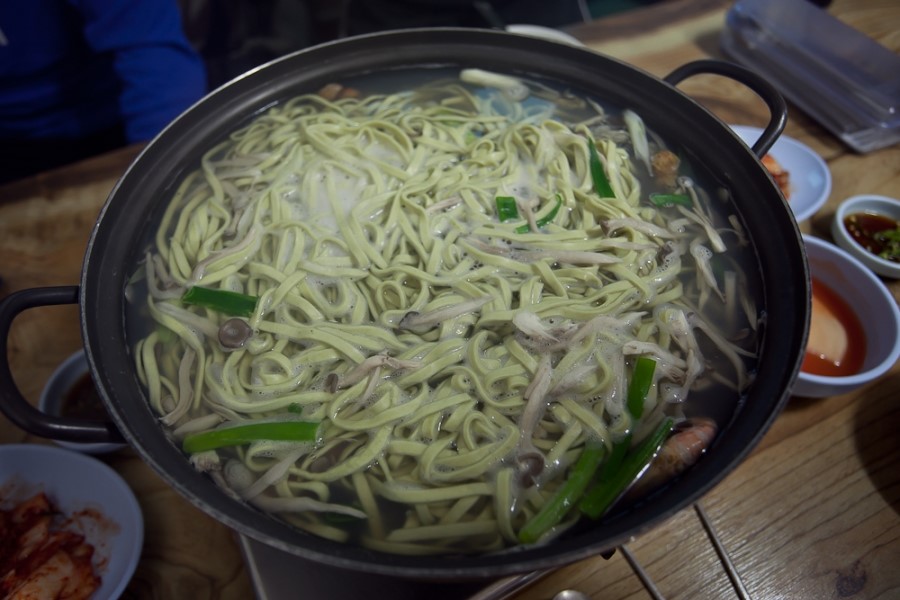 양평뽕잎해물칼국수 이미지