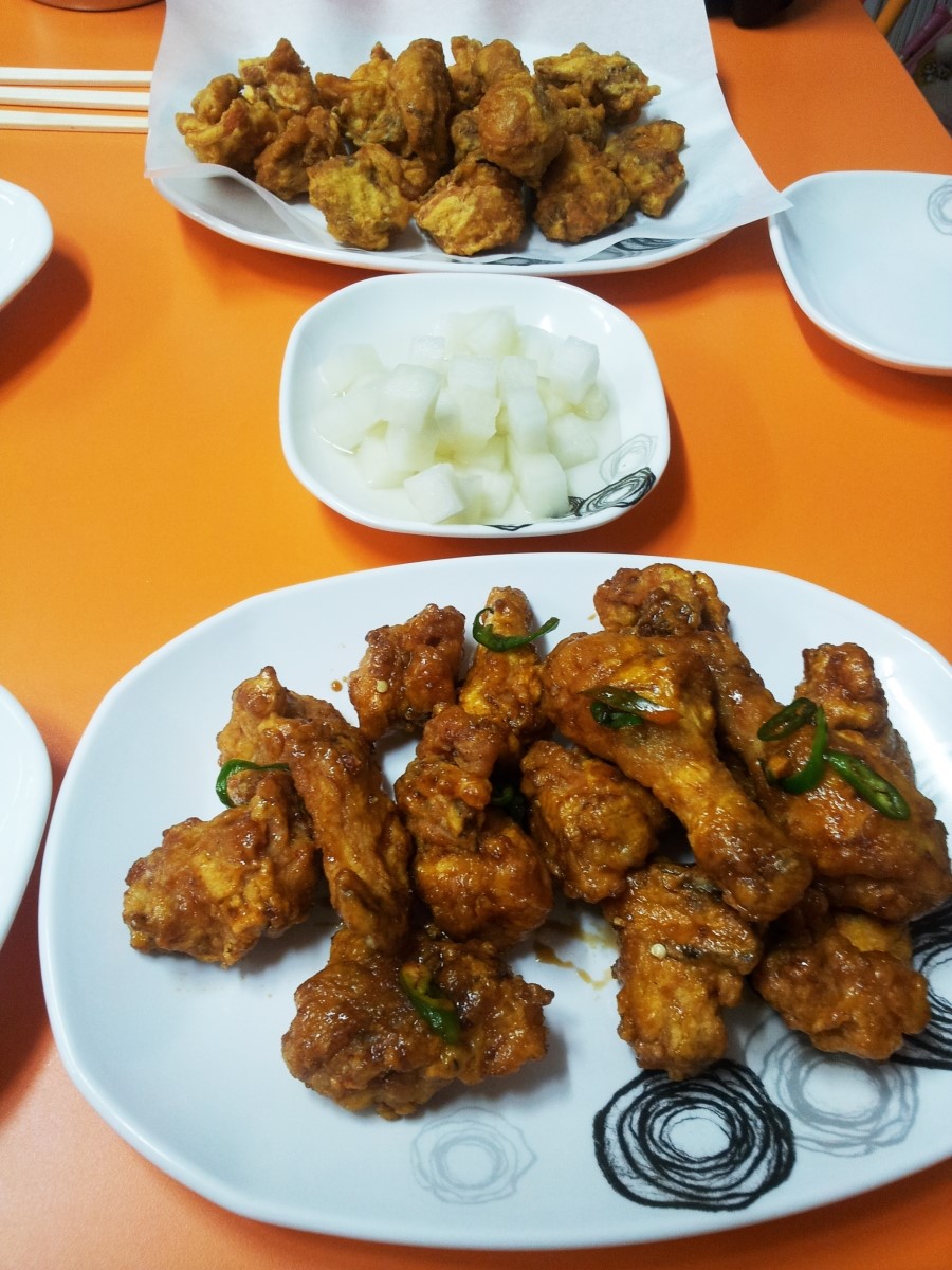 꼬기오치킨 이미지