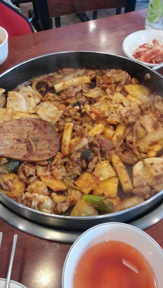 춤추는 닭갈비 이미지