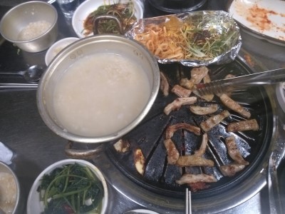 돈이네연탄구이 이미지