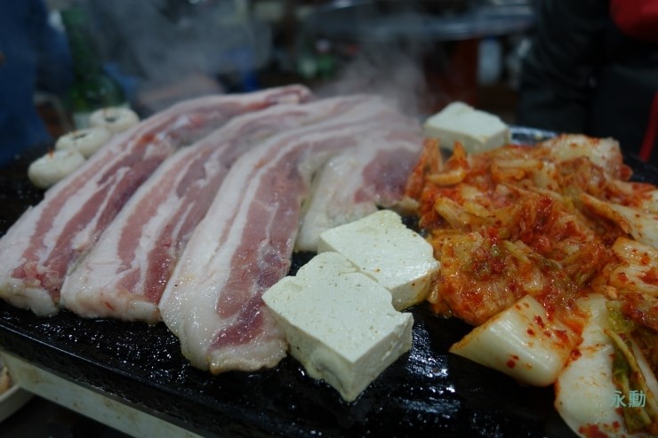 제주토종똥돼지 이미지