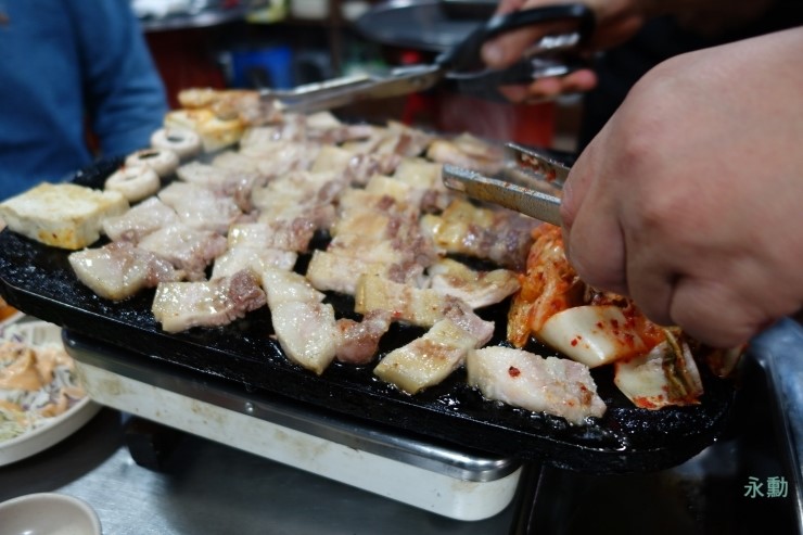 제주토종똥돼지 이미지