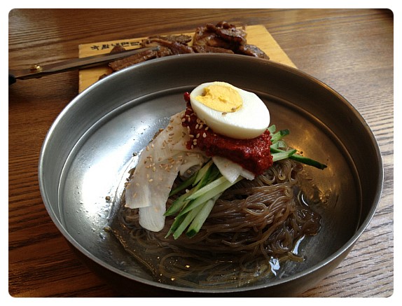 육쌈냉면 이미지