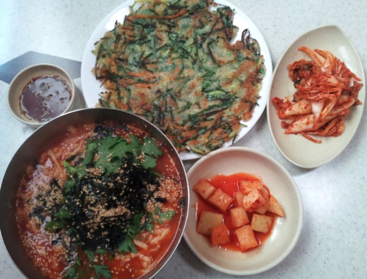 고향촌칼국수 이미지