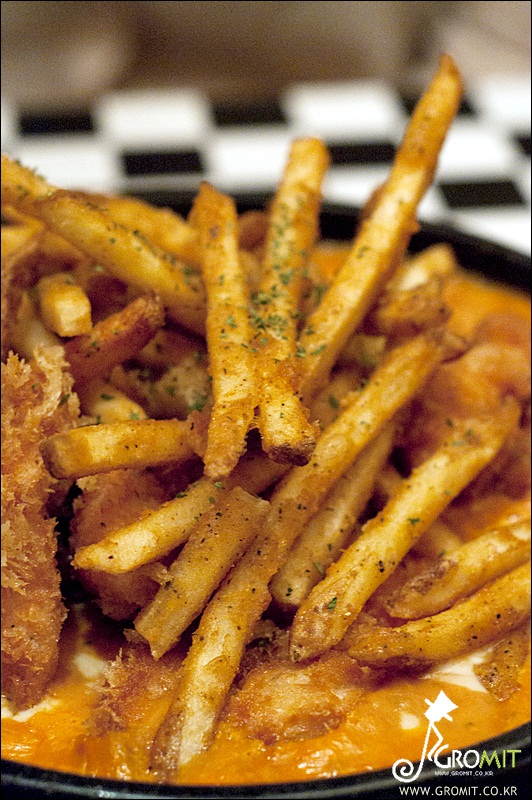 마녀치킨 이미지
