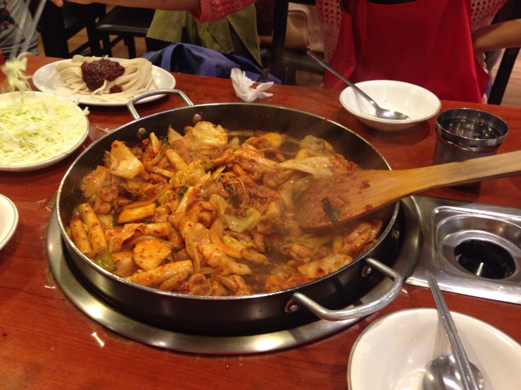 춤추는 닭갈비 이미지