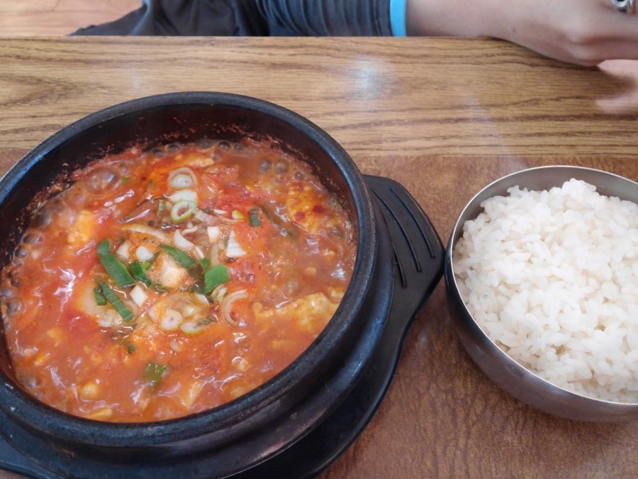 통영굴국밥 이미지