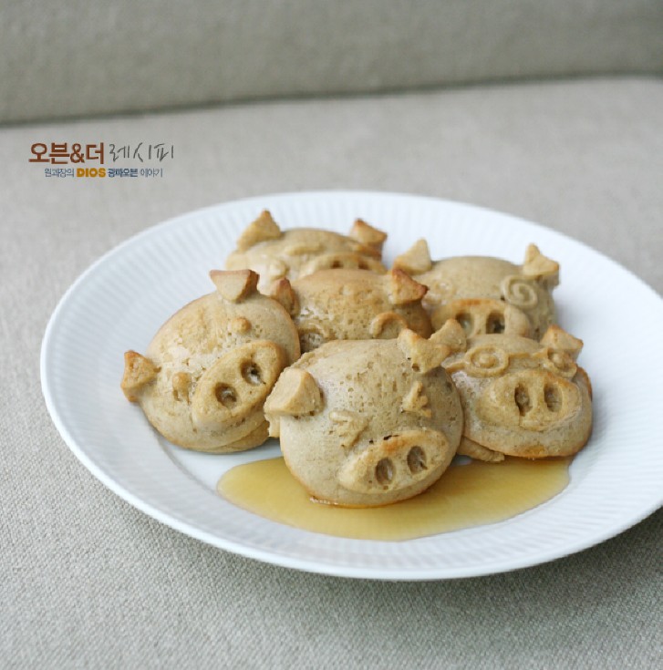 꿀먹은돼지 이미지