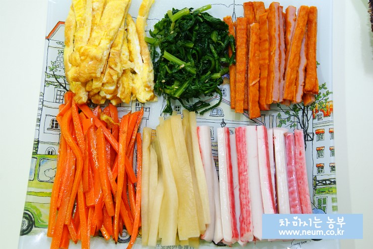 아빠가싸준꼬마김밥 이미지