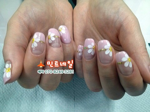 네일꽃이피었습니다 이미지