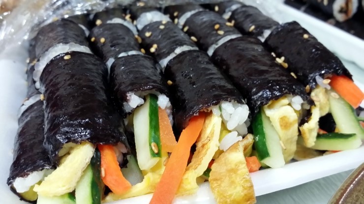 아름다운 김밥 이미지
