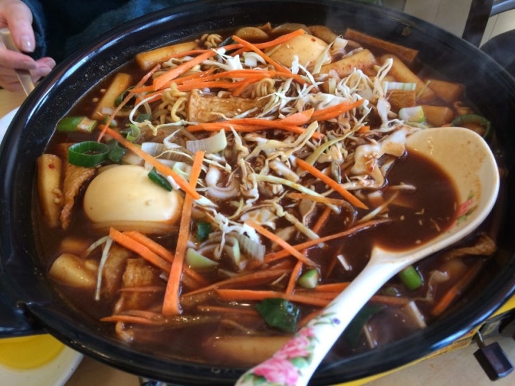 정류장앞 떡볶이 이미지