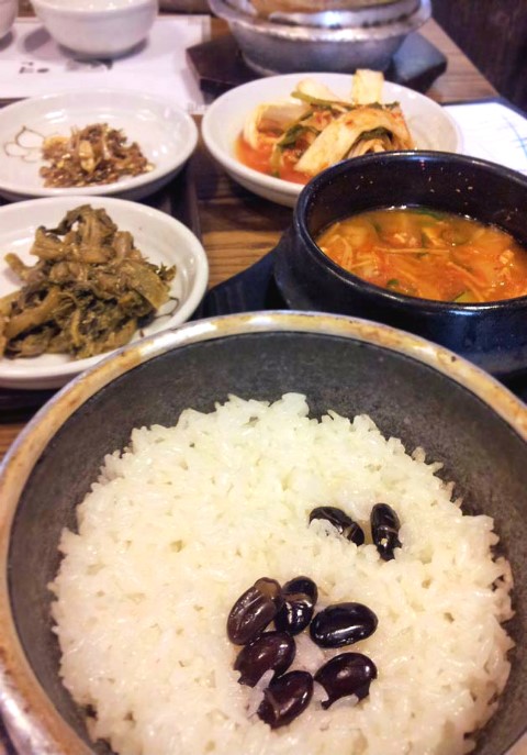 연지한정식 이미지