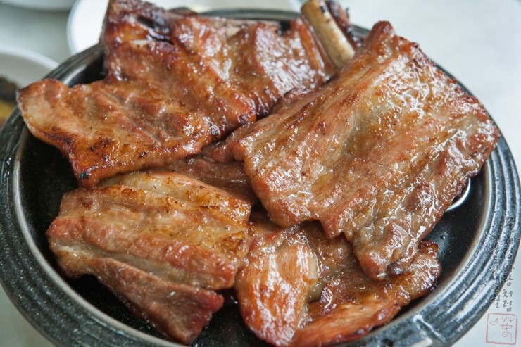 통돼지갈비 이미지
