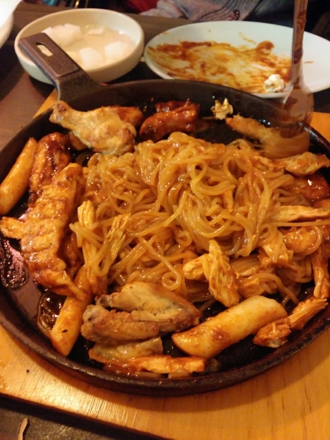 홈타운바베큐치킨 이미지