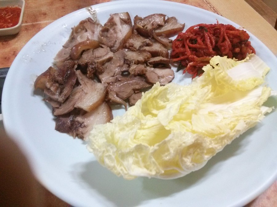 욱이수육 이미지