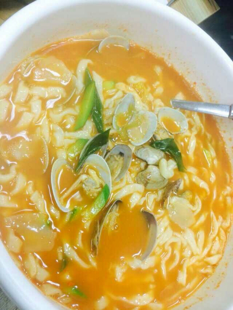 콩지칼국수 이미지