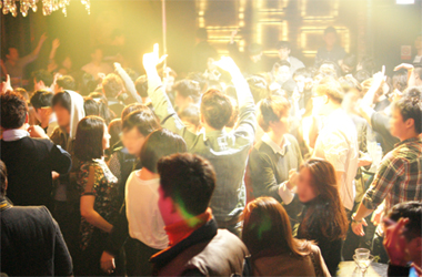 무브(MoVE) 이미지