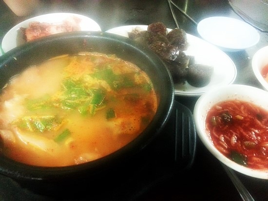 족뱅이족발 이미지