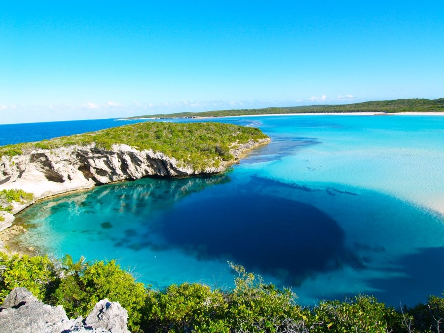 블루홀(BLUE HOLE) 이미지