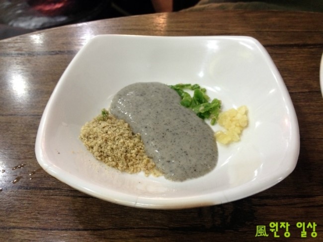 육회랑족발이랑 이미지