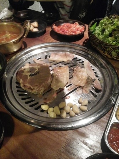 뚱삼겹 이미지
