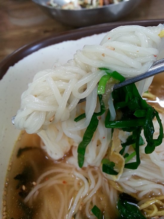 행복한잔치국수 이미지