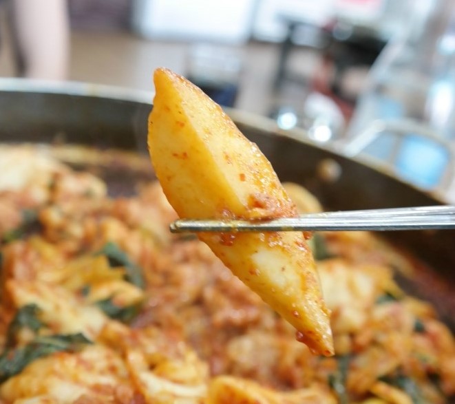 닭이봉춘천닭갈비막국수 이미지
