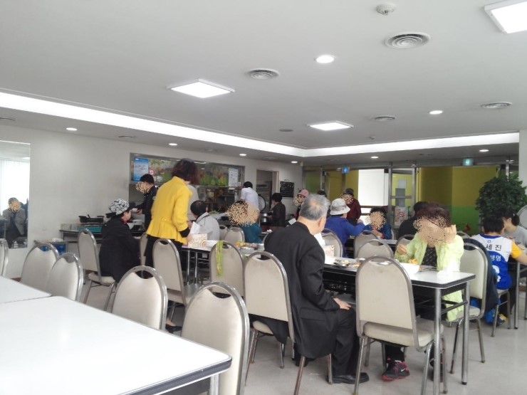 청소년수련관구내식당 이미지