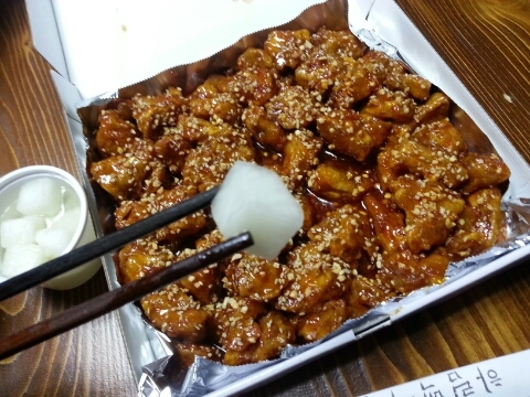 하림맥시칸치킨 이미지