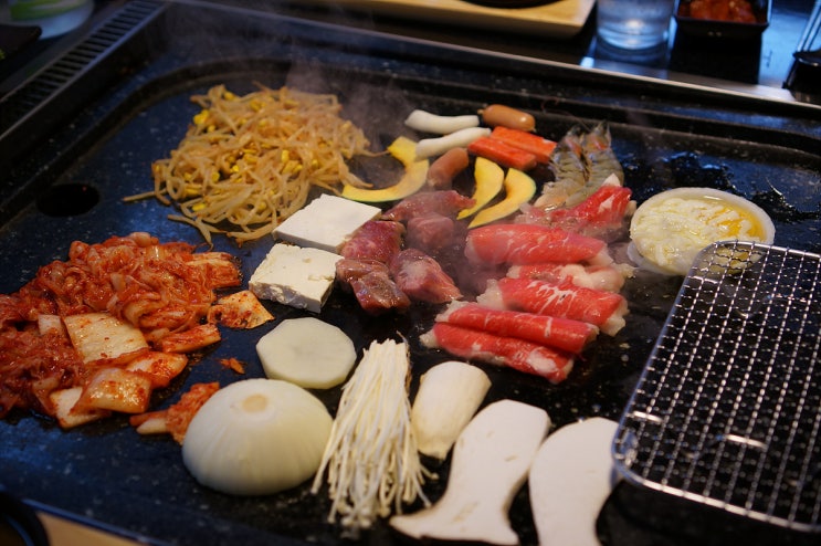 고인돌돌판구이 이미지