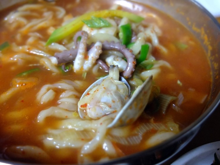 신촌손칼국수 이미지