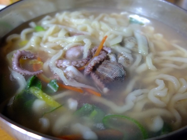 신촌손칼국수 이미지
