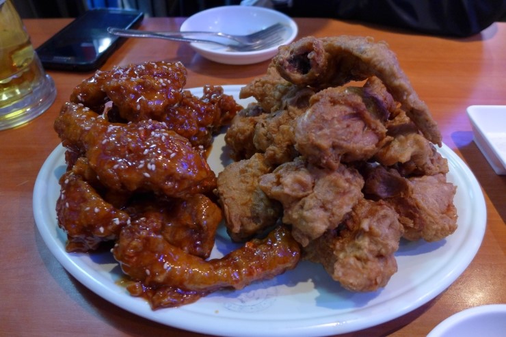 멕코이치킨 이미지