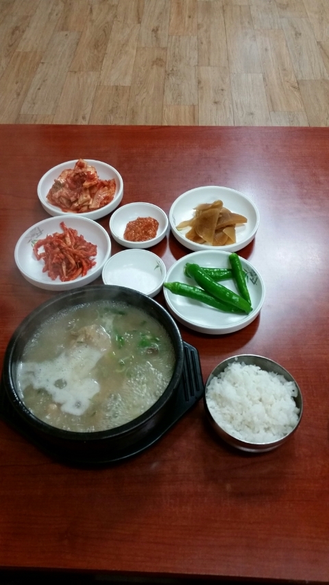 길은옻닭 이미지