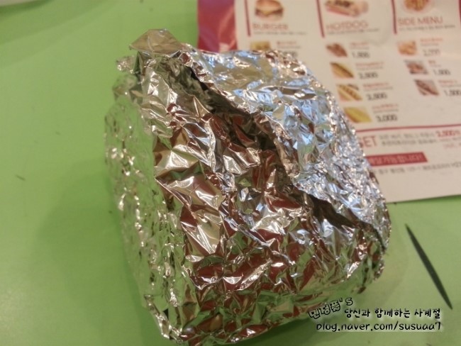맘스그릴 이미지