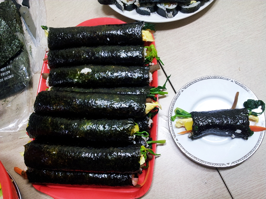소쿠리김밥 이미지